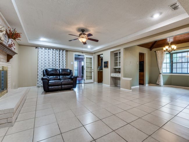 713 Bordner Dr, House other with 3 bedrooms, 2 bathrooms and null parking in Lancaster TX | Image 6