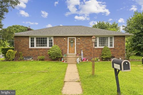 4116 Springmill Rd, Whitehall, PA, 18052-1612 | Card Image