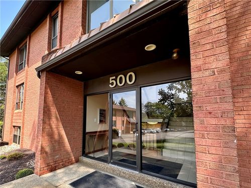 505 Mcknight Park Dr, Pittsburgh, PA, 15237-6535 | Card Image