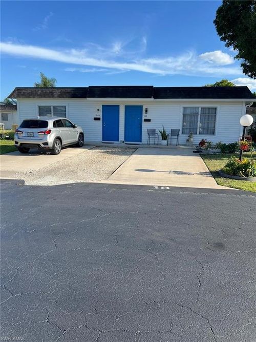 18 Hamlin Ct, Lehigh Acres, FL, 33936-7211 | Card Image