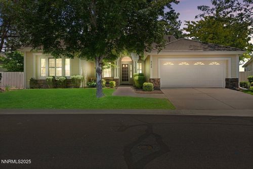323 Genoa Springs Dr, Genoa, NV, 89411-1572 | Card Image