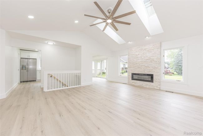 Open Floor Plan Family Room w/ cathedral ceilings | Image 5