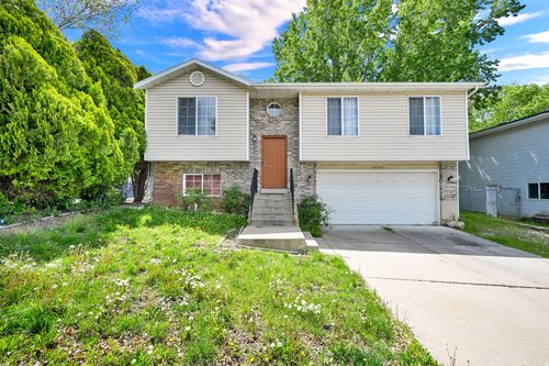 1025 E 800 N, Ogden, UT, 84404-6613 | Card Image