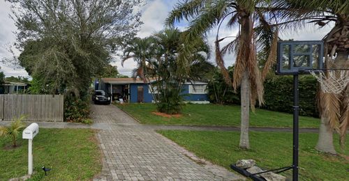 5421 Marcia Pl, West Palm Beach, FL, 33407-1664 | Card Image