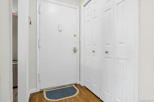 apt-p-3 Church Ln, Valley Cottage, NY, 10989-1960 | Card Image