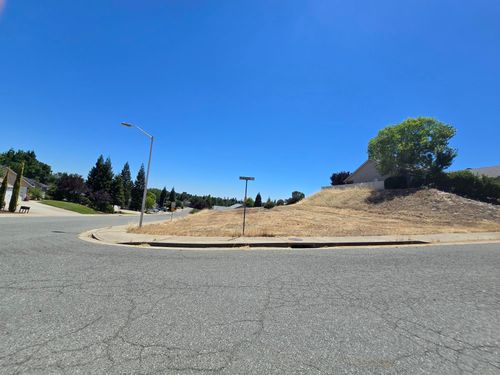 3106 Avington Way, Shasta Lake, CA, 96019-2406 | Card Image