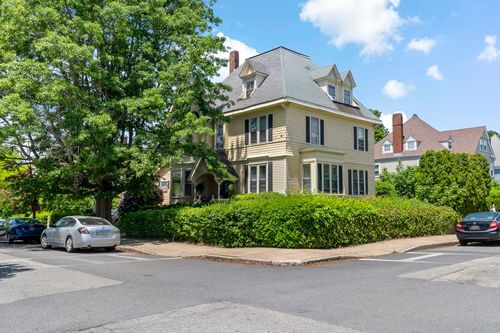 216 Prospect St, Fall River, MA, 02720-3412 | Card Image