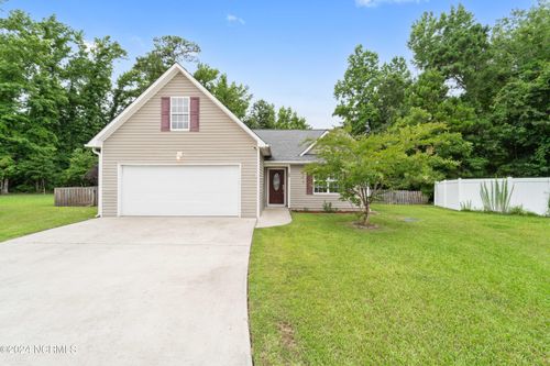 106 Cona Ct, New Bern, NC, 28560-8053 | Card Image