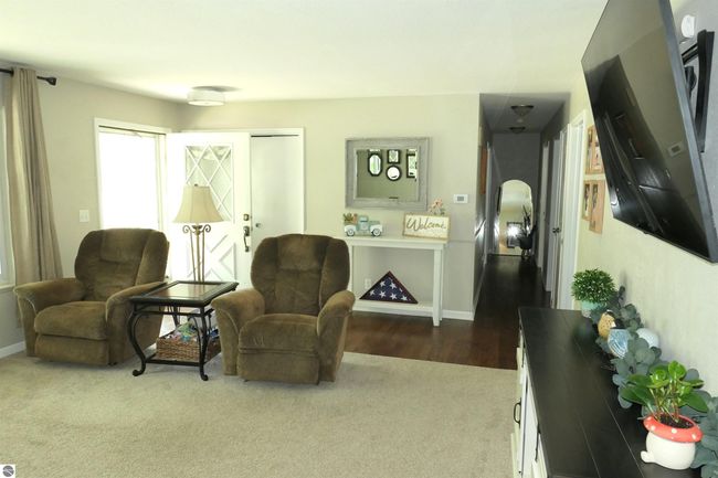 1502 Greenbriar St, House other with 4 bedrooms, 2 bathrooms and null parking in Mt. Pleasant MI | Image 6