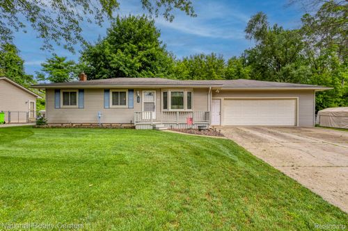 9150 Maplewood Drive, White Lake Charter Township, MI, 48386 | Card Image