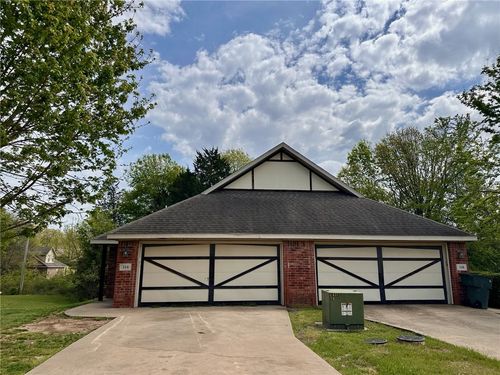 114 & 116 S Ray Avenue, Fayetteville, AR, 72701 | Card Image