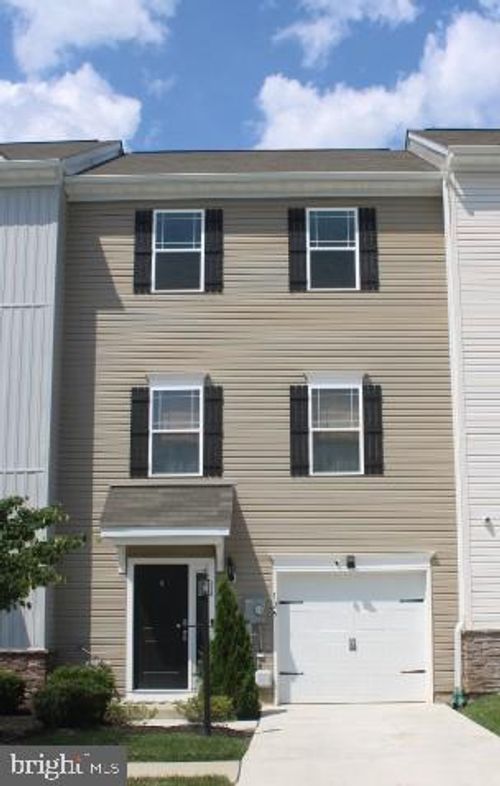 125 Sussex Pl, SHREWSBURY, PA, 17361-2401 | Card Image