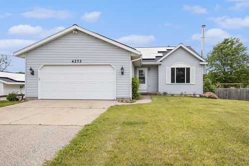 4273 20th St, Dorr, MI, 49323-9571 | Card Image