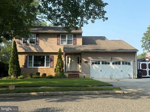 63 Wynnwood St, Woodstown, NJ, 08098-1276 | Card Image