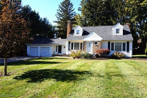 3114 W Edgerton Rd, Silver Lake, OH, 44224-3138 | Card Image