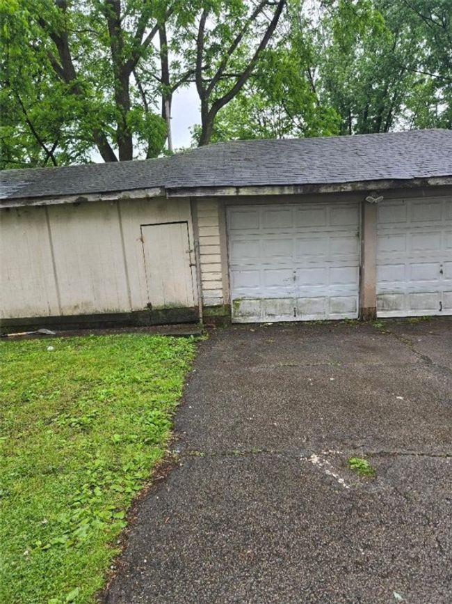 615 Morgantown Rd, House other with 4 bedrooms, 2 bathrooms and 2 parking in Uniontown PA | Image 5