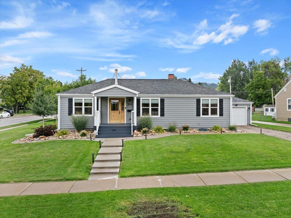 7th St, Spearfish, SD 57783
