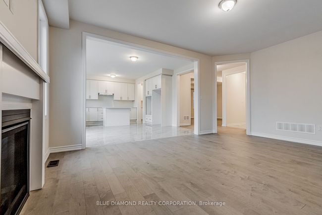 1463 Wellwood Terr, House other with 4 bedrooms, 5 bathrooms and 2 parking in Milton ON | Image 12