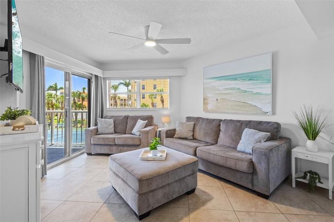 APT-210 - 5445 Gulf Blvd, Condo with 2 bedrooms, 2 bathrooms and null parking in ST PETE BEACH FL | Image 9