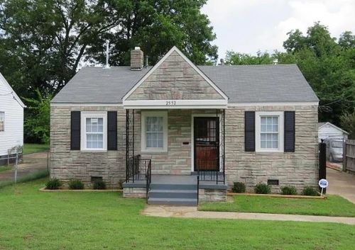 2552 Ogden Ave, Memphis, TN, 38112-1916 | Card Image