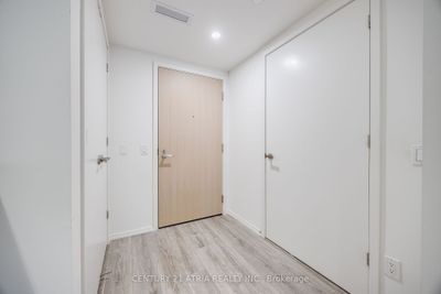 642 - 8 Hillsdale Ave E, Condo with 1 bedrooms, 1 bathrooms and null parking in Toronto ON | Image 2