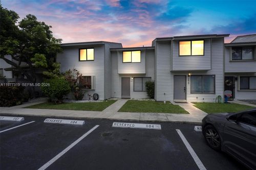 4f-9827 Nw 37th St, Sunrise, FL, 33351-8608 | Card Image