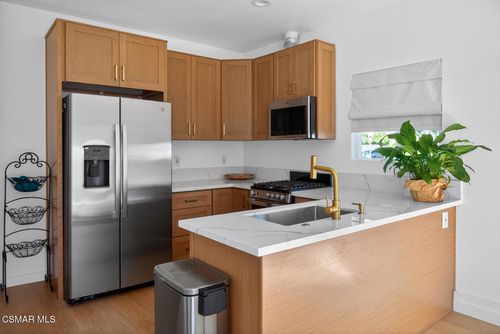 adu-7817 Nita Ave, Canoga Park, CA, 91304-5508 | Card Image