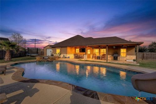 115 Lorenz, Stockdale, TX, 78160-6431 | Card Image