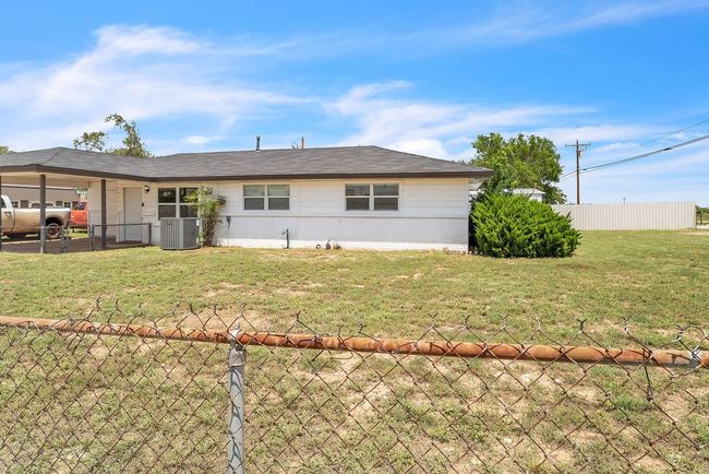 100 Hooser Rd, House other with 3 bedrooms, 2 bathrooms and 1 parking in Big Spring TX | Image 25