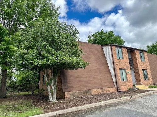 apt-k-517 W Market St, Graham, NC, 27253-2169 | Card Image