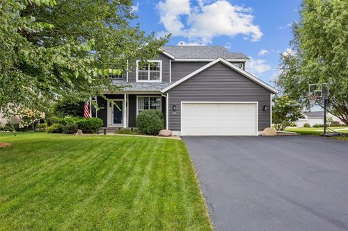 3280 Beechwood Ln, Marion, IA, 52302-6479 | Card Image
