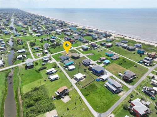 865 S Crystal Beach Rd, Crystal Beach, TX, 77650 | Card Image