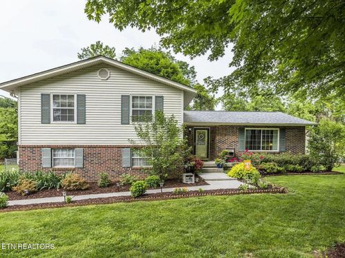 1809 Plumb Branch Rd, Knoxville, TN, 37932-2040 | Card Image