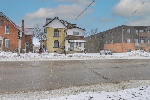 157 Lindsay St S, Lindsay, ON, K9V2M9 | Card Image