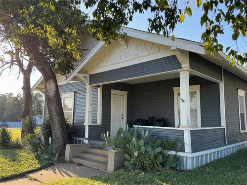 204 W Westhill Dr, Cleburne, TX, 76033-6337 | Card Image