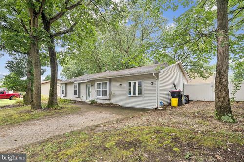 20 Sugar Bush Dr, SICKLERVILLE, NJ, 08081-3216 | Card Image