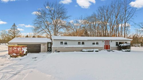 69455 Hicks Rd, Armada, MI, 48005-4238 | Card Image