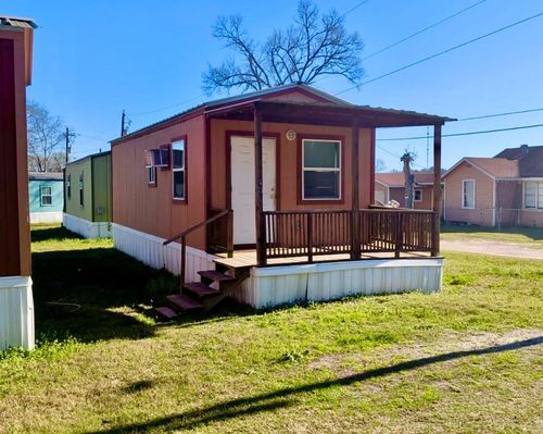 401 N Clegg St, Trinity, TX, 75862-6012 | Card Image