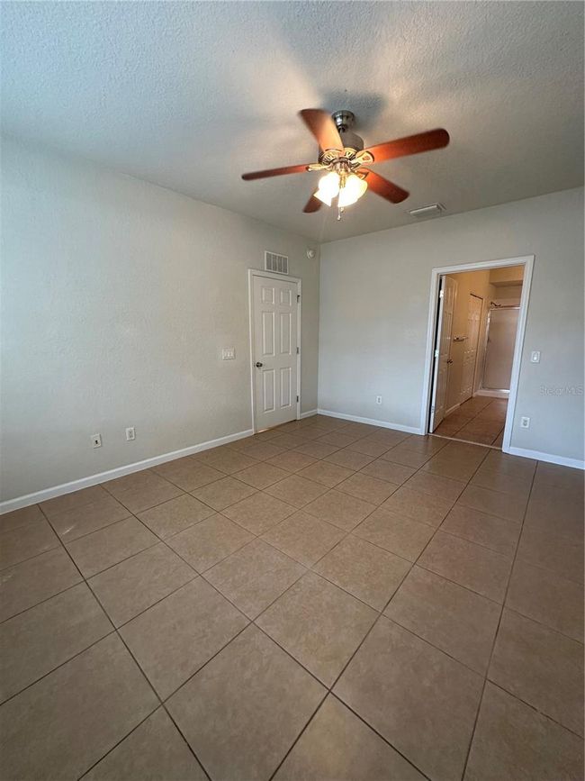 Master Bedroom | Image 18