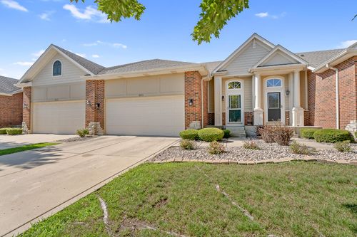 9855 Oakwood Ct, Saint John, IN, 46373 | Card Image