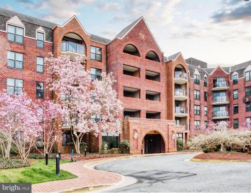 apt-g12-2100 Langston Blvd, ARLINGTON, VA, 22201-3554 | Card Image