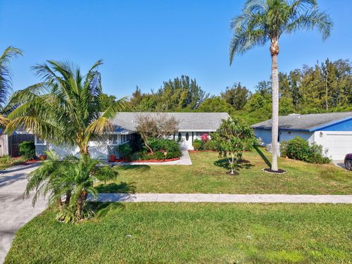 8437 Mildred Dr W, Boynton Beach, FL, 33472-1067 | Card Image
