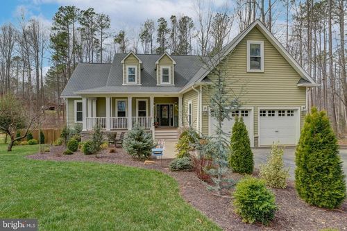 11304 Piney Forest Dr, BUMPASS, VA, 23024-9325 | Card Image