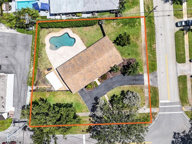 2141 Ne 49 Th St, House other with 3 bedrooms, 2 bathrooms and null parking in Lighthouse Point FL | Image 30