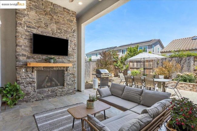 2939 Valencia St, House other with 4 bedrooms, 3 bathrooms and 2 parking in Lodi CA | Image 46