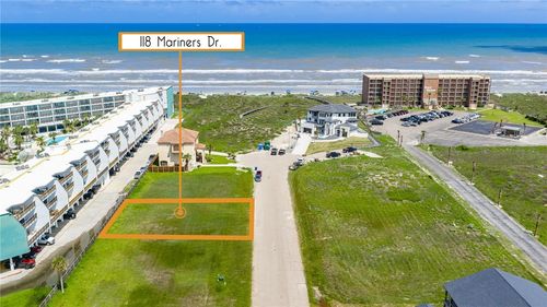 118 Mariners Dr, Port Aransas, TX, 78373-2249 | Card Image
