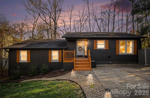 5038 Suwarrow Cir, Tega Cay, SC, 29708-9360 | Card Image