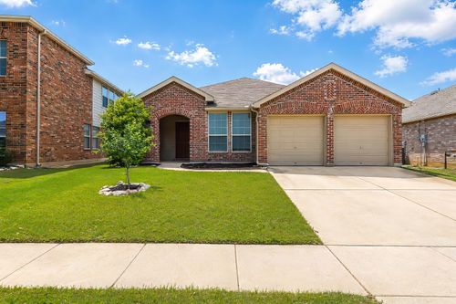 9249 Conestoga Dr, Fort Worth, TX, 76131-3105 | Card Image