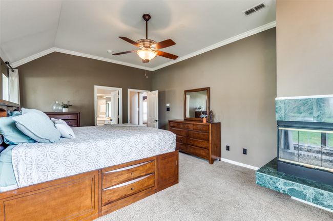 2804 Stonehurst Dr, House other with 4 bedrooms, 4 bathrooms and null parking in Grapevine TX | Image 15