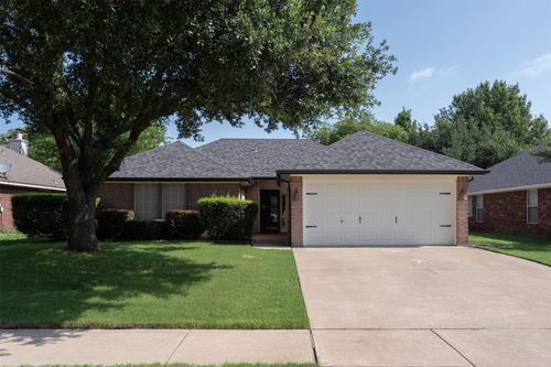 339 Meador Ln, Burleson, TX, 76028-6479 | Card Image